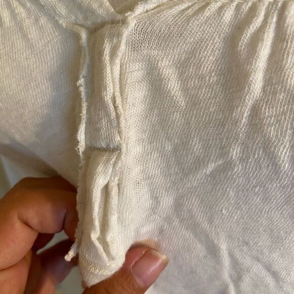 We the Free, sleeveless, linen/cotton blend top - Picture 3 of 9